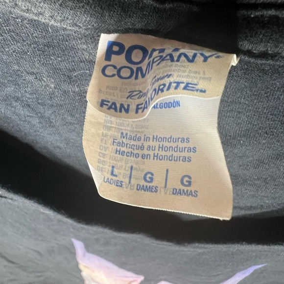 Black BTS T-Shirt Size Large Beach Theme K Pop - Picture 2 of 4